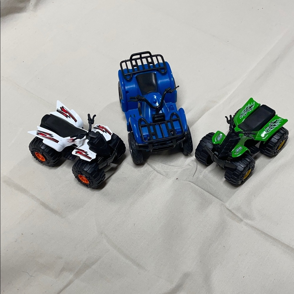 Adventure Toy ATV Trio - Blue, Green, and White